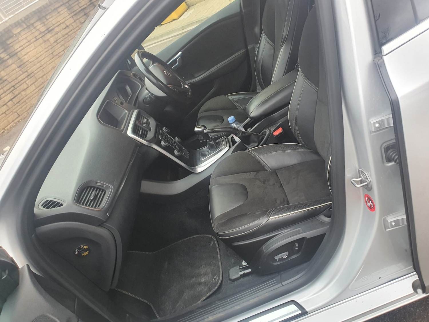 Used Volvo V40 2018 for sale - 73103961: Photo 41