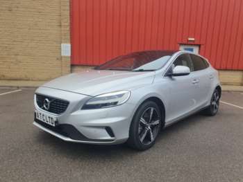 Used Volvo V40 2018 for sale - 73103961: Photo