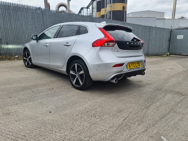 Used Volvo V40 2018 for sale - 73103961: Photo 6