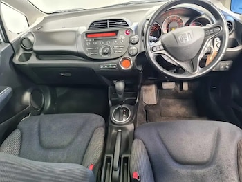 Used Honda Jazz 2013 for sale - 75700134: Photo