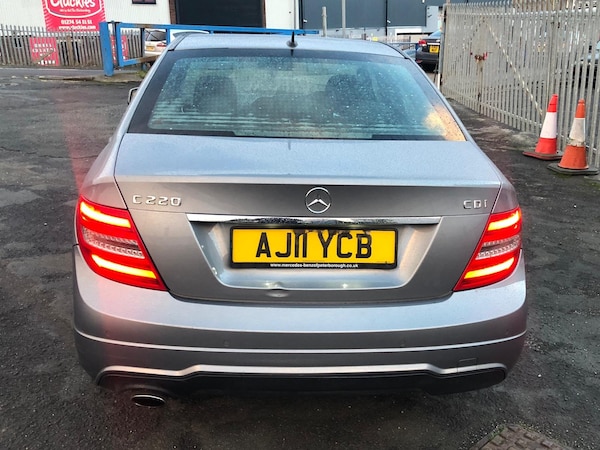 Used Mercedes-Benz C-Class 2011 for sale - 73103945: Photo 5