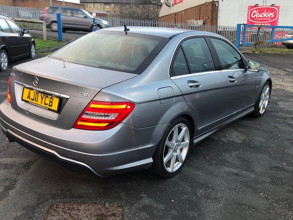 Used Mercedes-Benz C-Class 2011 for sale - 73103945: Photo 6
