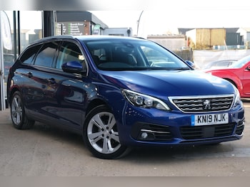 Used Peugeot 308 2019 for sale - 76522310: Photo