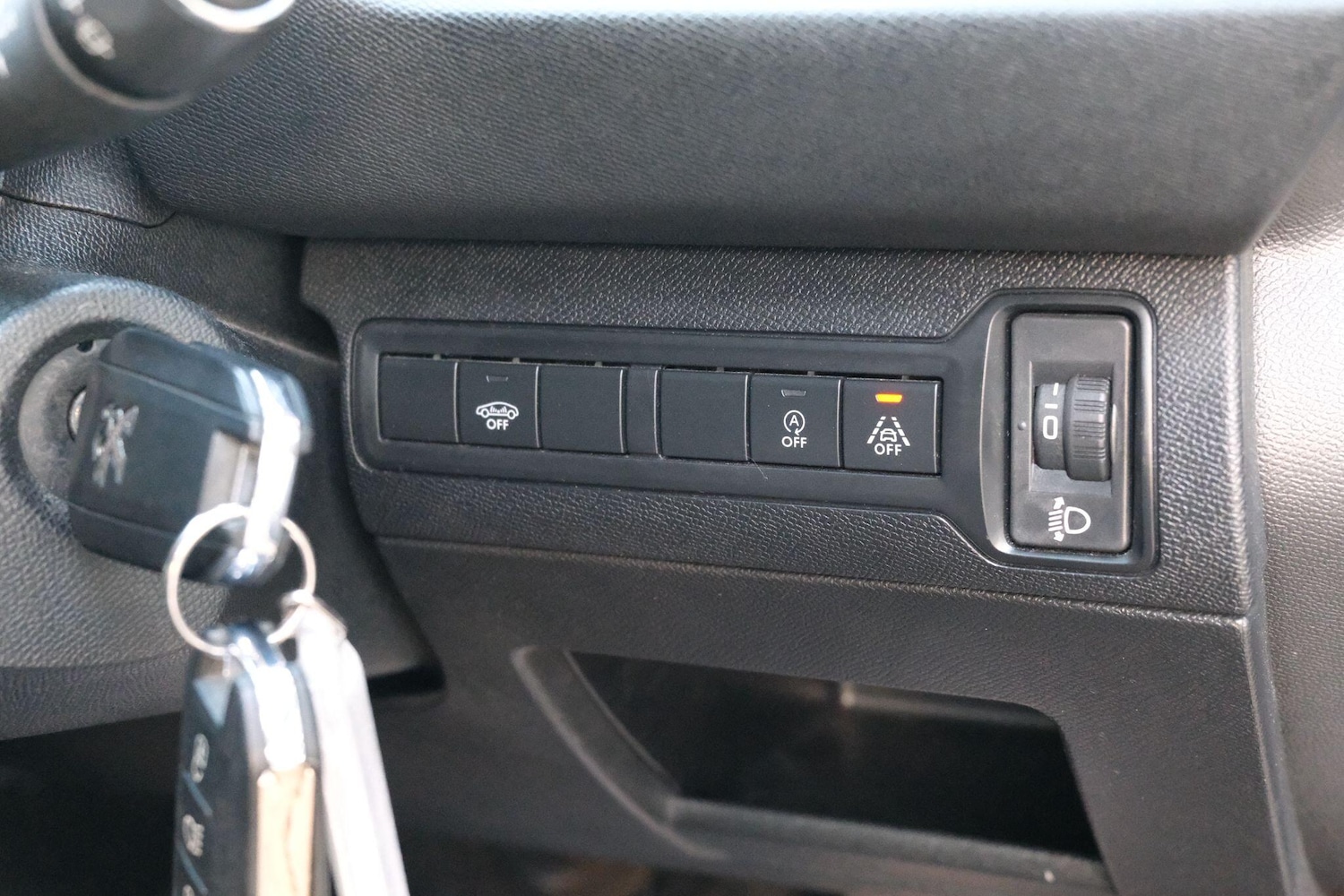 Used Peugeot 308 2019 for sale - 76522310: Photo 24