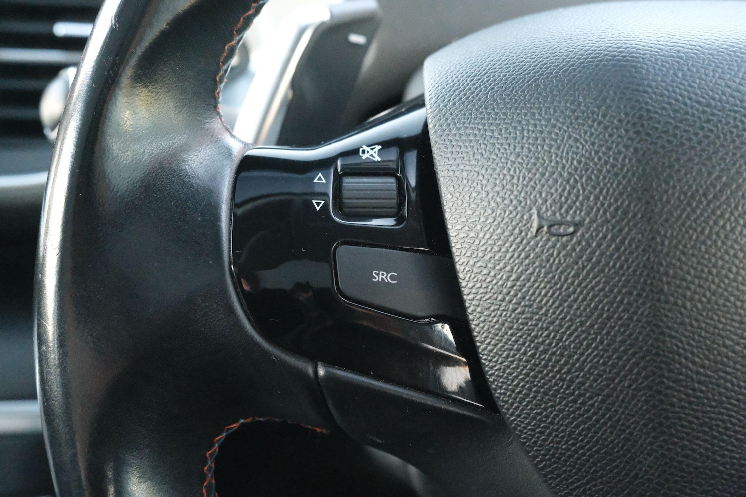 Used Peugeot 308 2019 for sale - 76522310: Photo 25