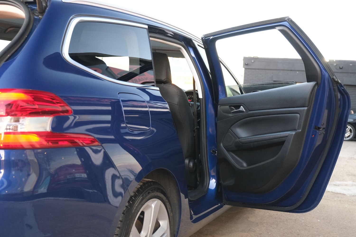 Used Peugeot 308 2019 for sale - 76522310: Photo 38