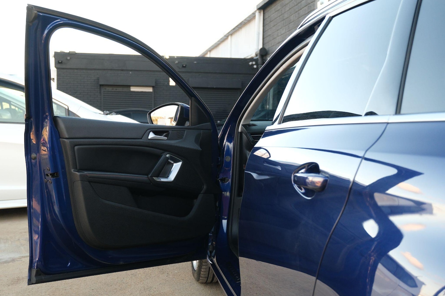 Used Peugeot 308 2019 for sale - 76522310: Photo 41