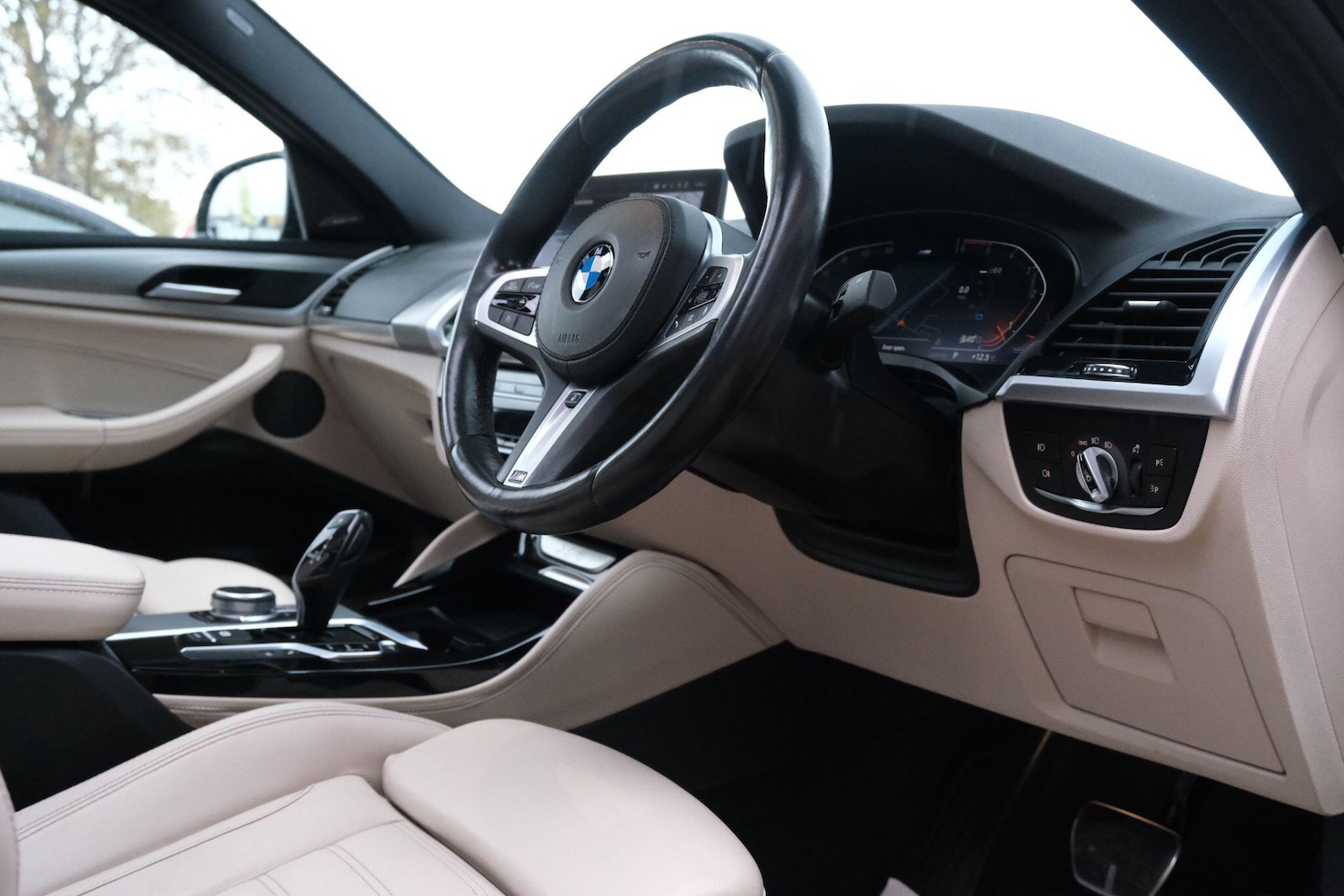 Used BMW X4 2019 for sale - 76988821: Photo 18