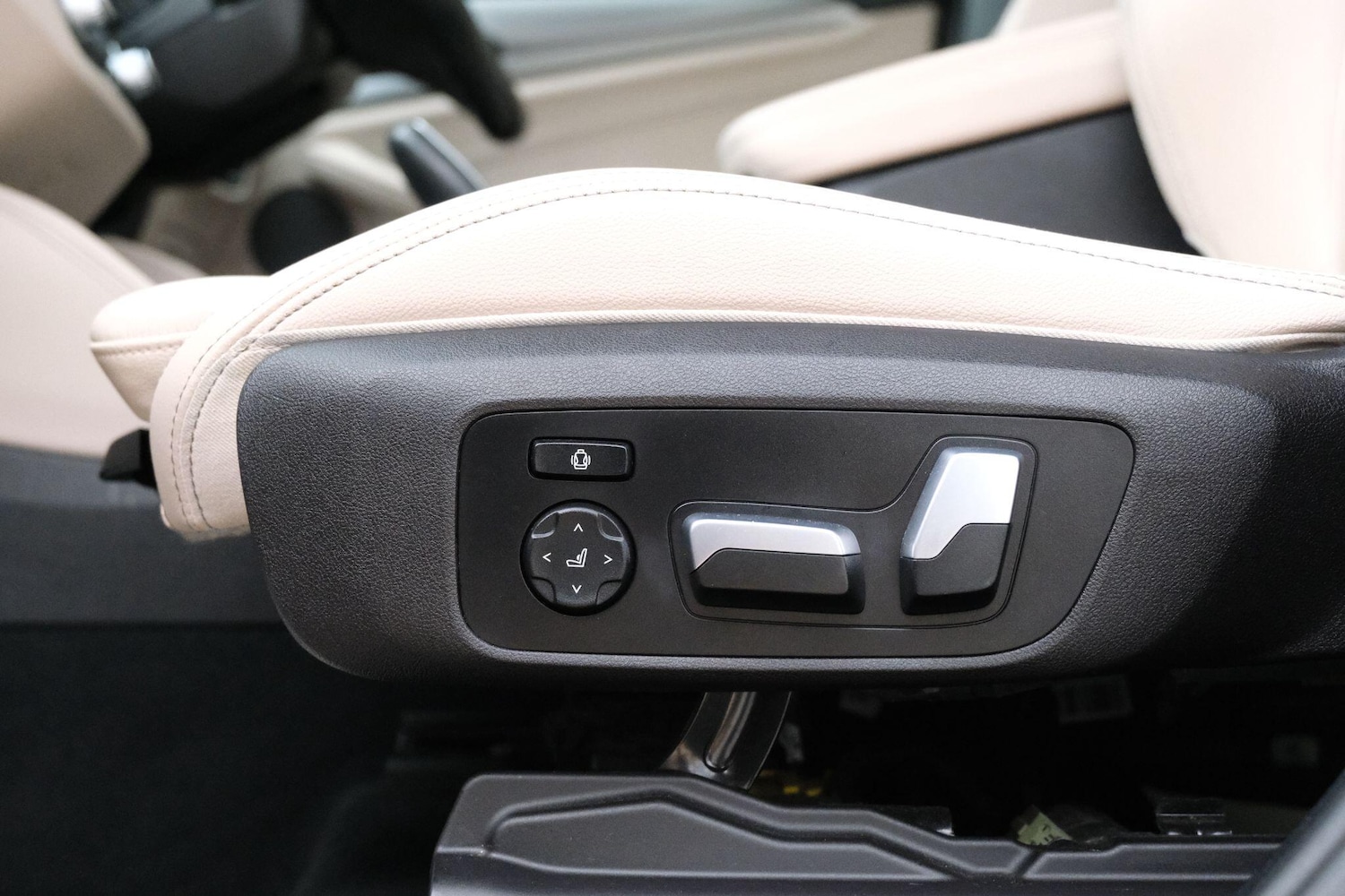 Used BMW X4 2019 for sale - 76988821: Photo 33