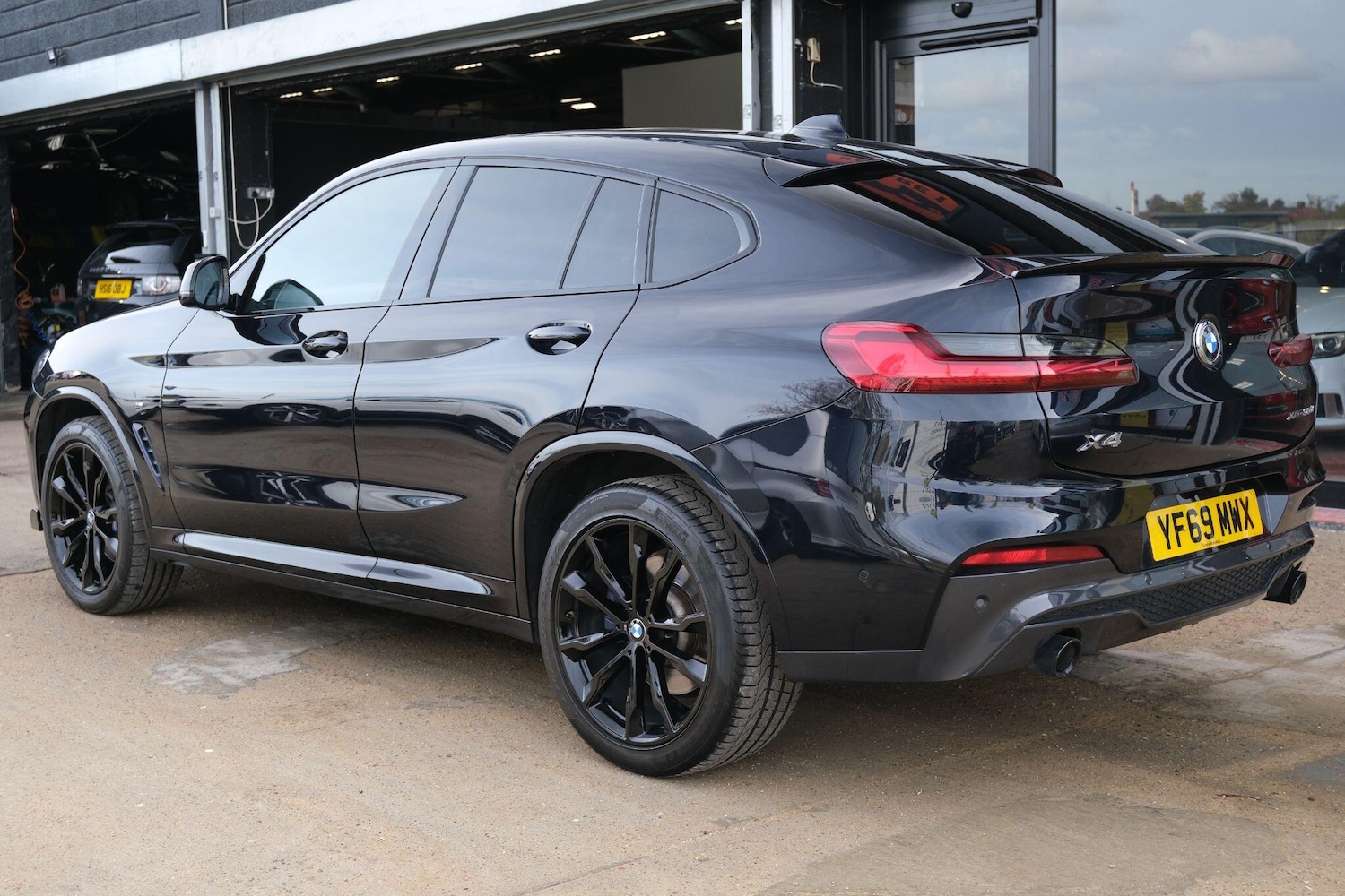 Used BMW X4 2019 for sale - 76988821: Photo 4
