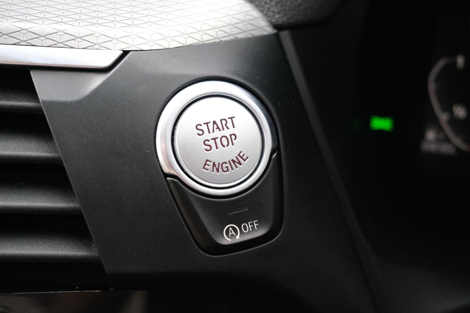 Used BMW X4 2019 for sale - 76988821: Photo 41