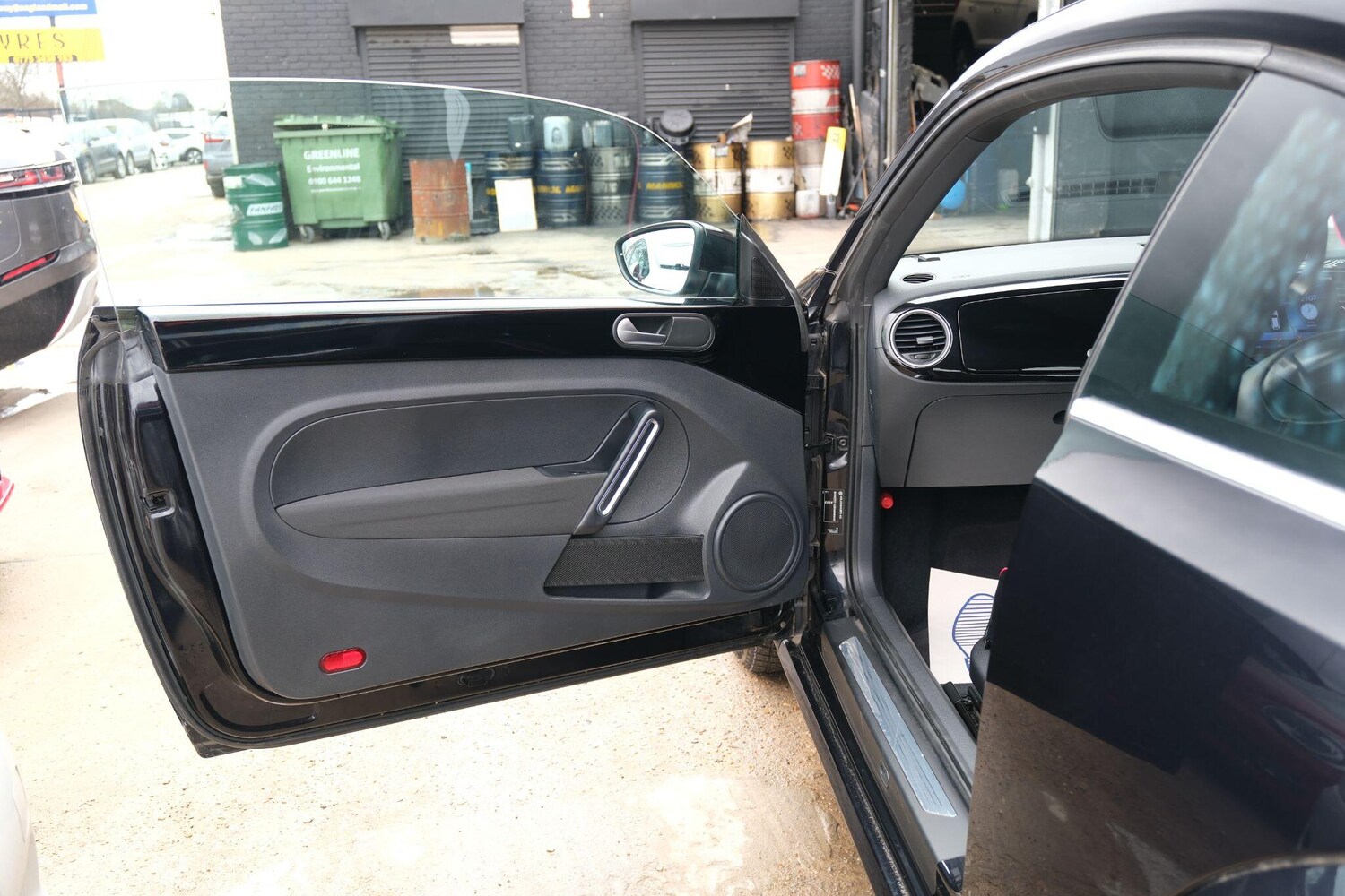 Used Volkswagen Beetle for sale - 77574191: Photo 13