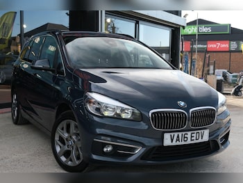 2016 (16) - 1.5 218i Luxury Auto Euro 6 (s/s) 5dr