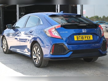 Used Honda Civic 2018 for sale - 79532640: Photo