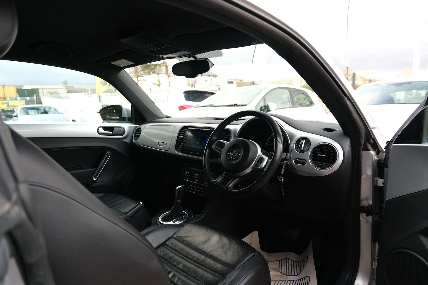 Used Volkswagen Beetle for sale - 77538136: Photo 12