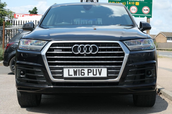 Used Audi Q7 for sale - 74978982: Photo 2