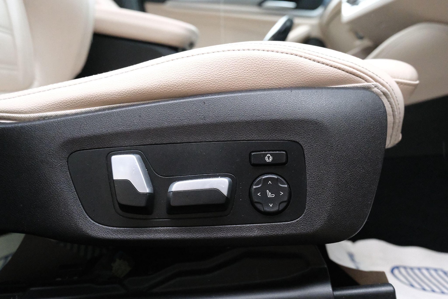 Used BMW X4 2019 for sale - 76441335: Photo 31