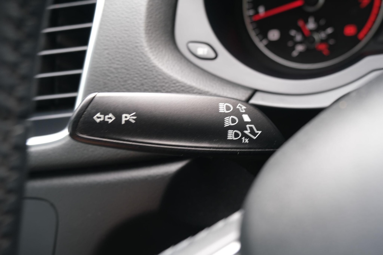 Used Audi Q3 for sale - 77883334: Photo 25