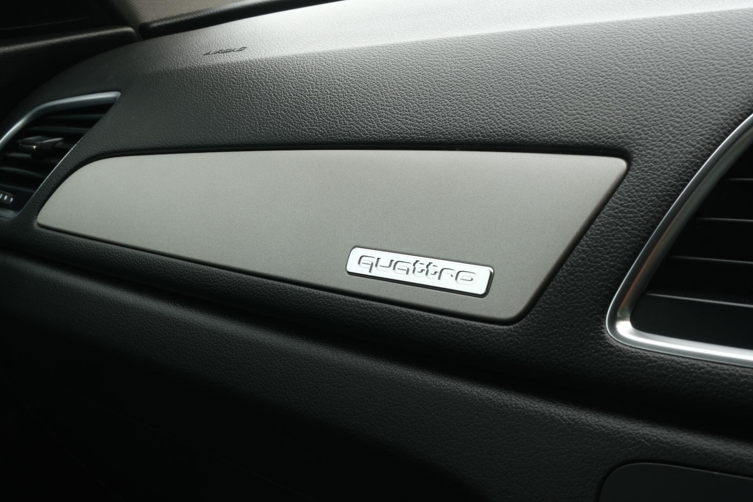 Used Audi Q3 for sale - 77883334: Photo 31