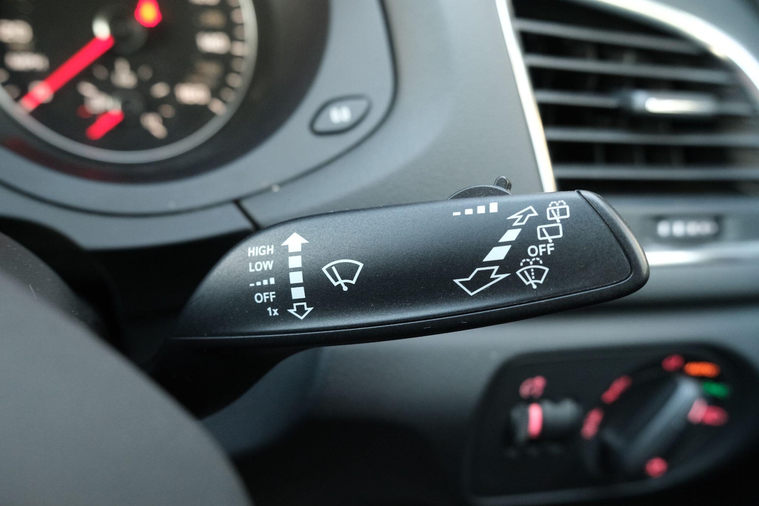 Used Audi Q3 2025 for sale - 76942341: Photo 36