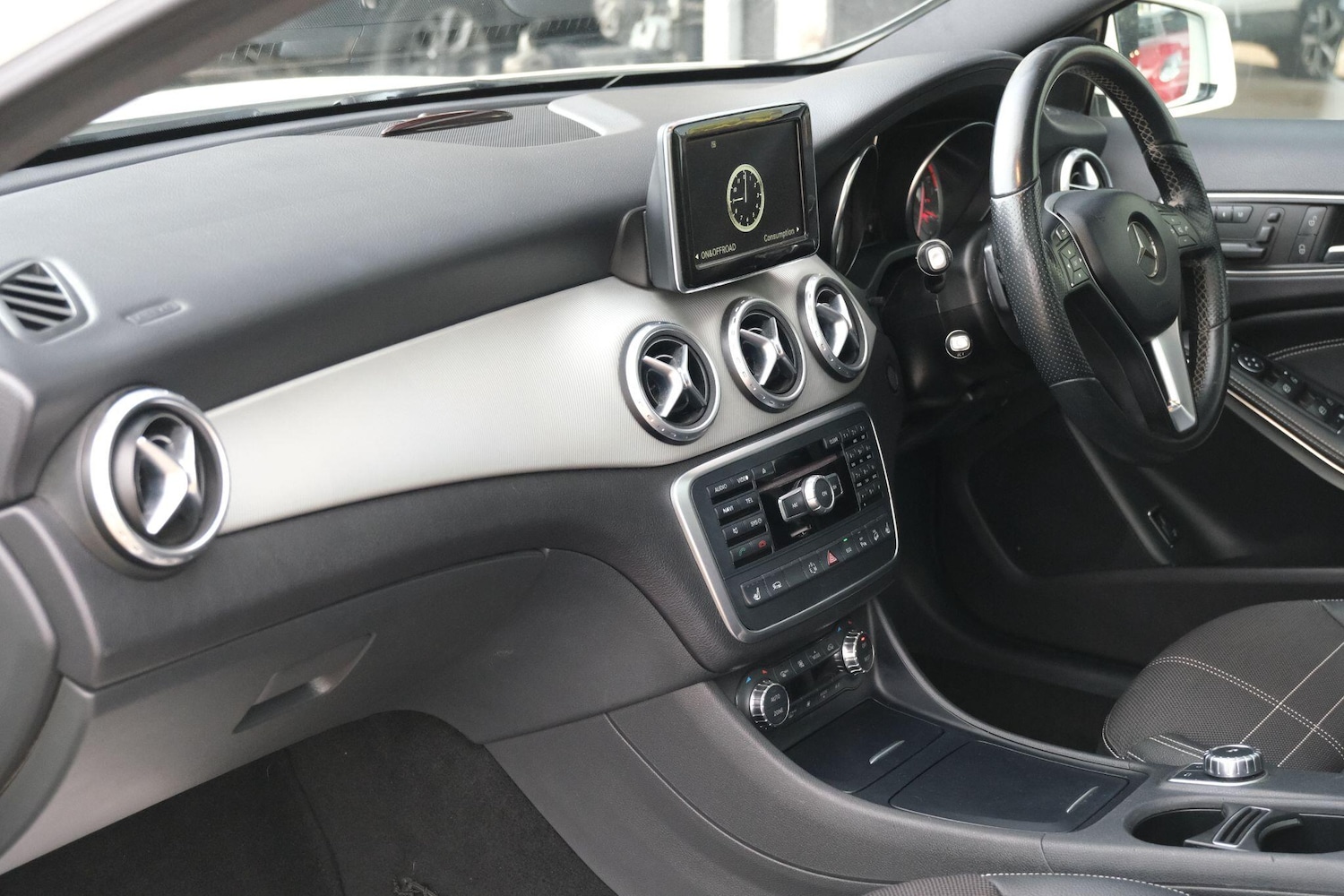 Used Mercedes-Benz GLA 2025 for sale - 76440762: Photo 16