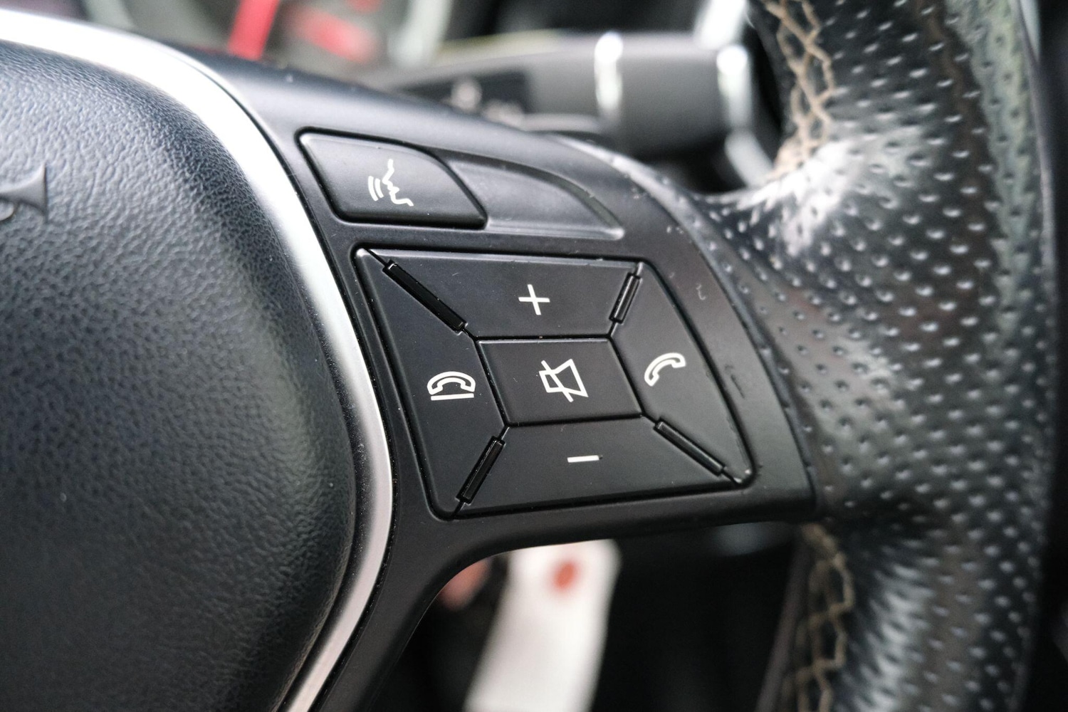 Used Mercedes-Benz GLA 2025 for sale - 76440762: Photo 37