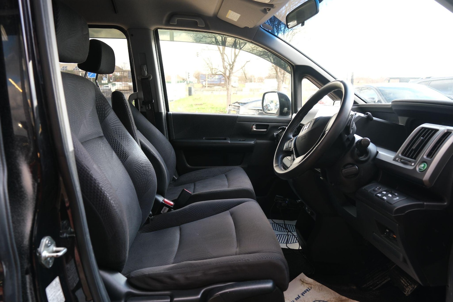 Used Honda Stepwagon for sale - 77266654: Photo 14