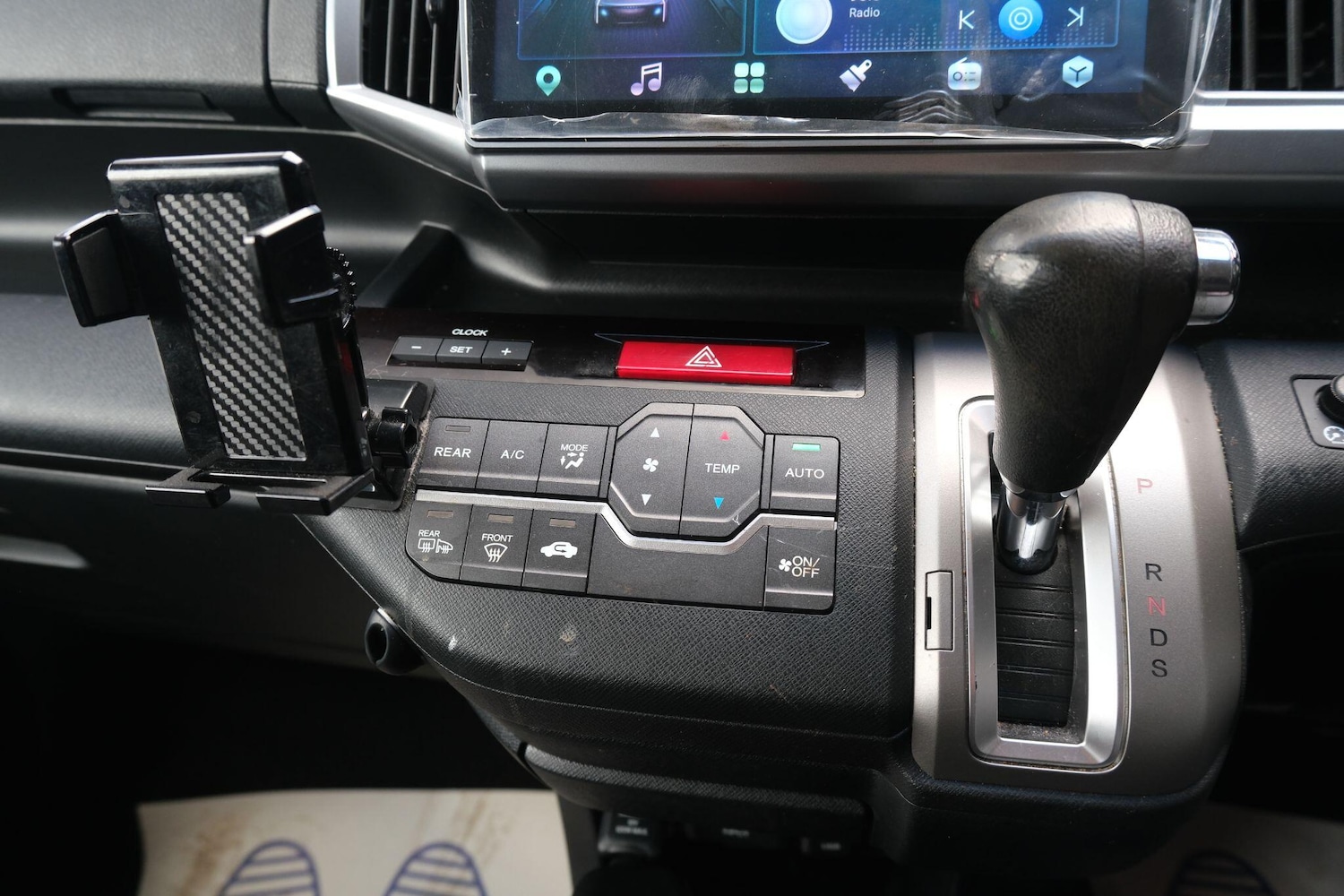 Used Honda Stepwagon for sale - 77266654: Photo 16