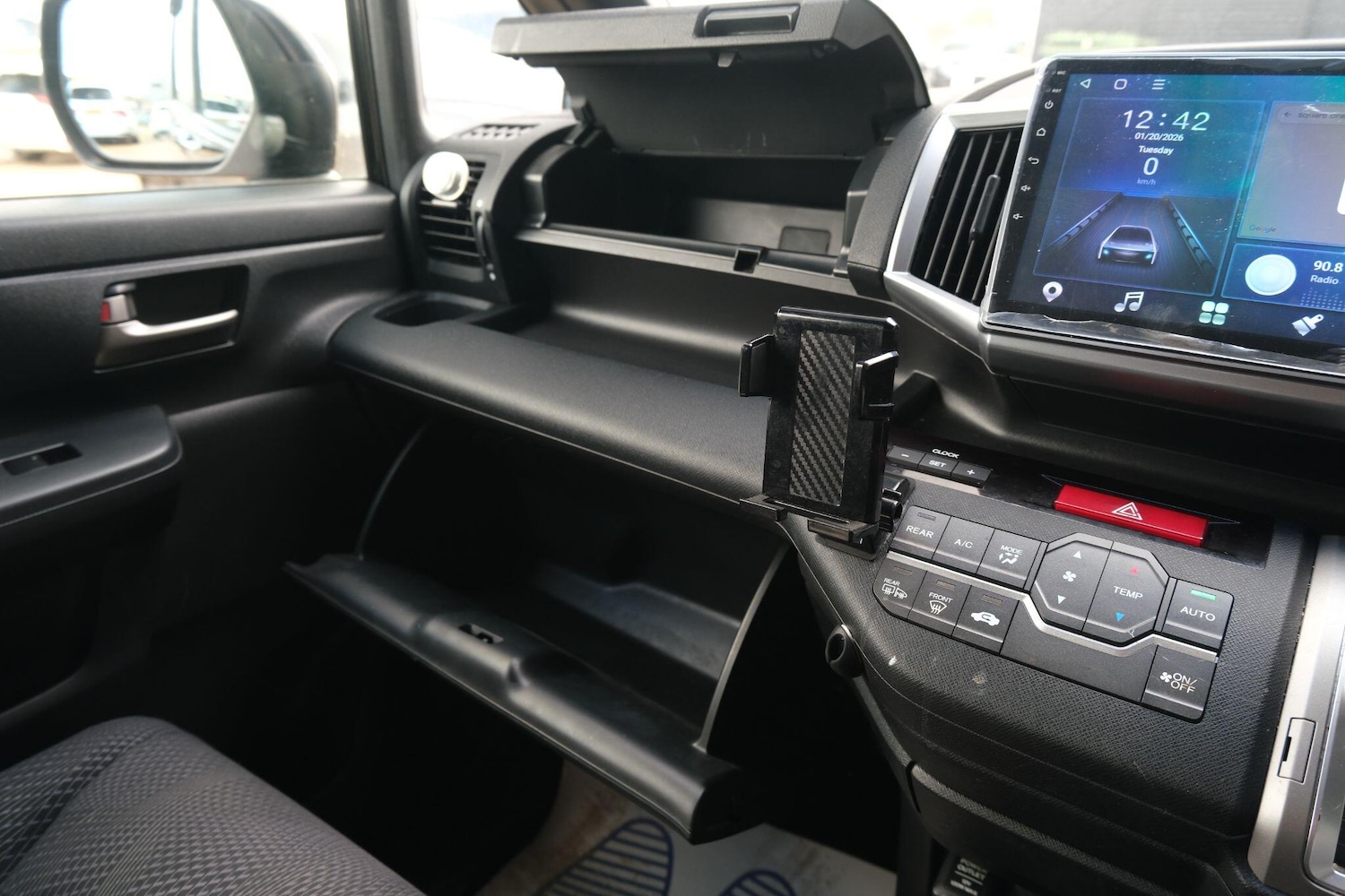 Used Honda Stepwagon for sale - 77266654: Photo 20