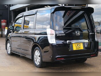 Used Honda Stepwagon 2012 for sale - 77266654: Photo