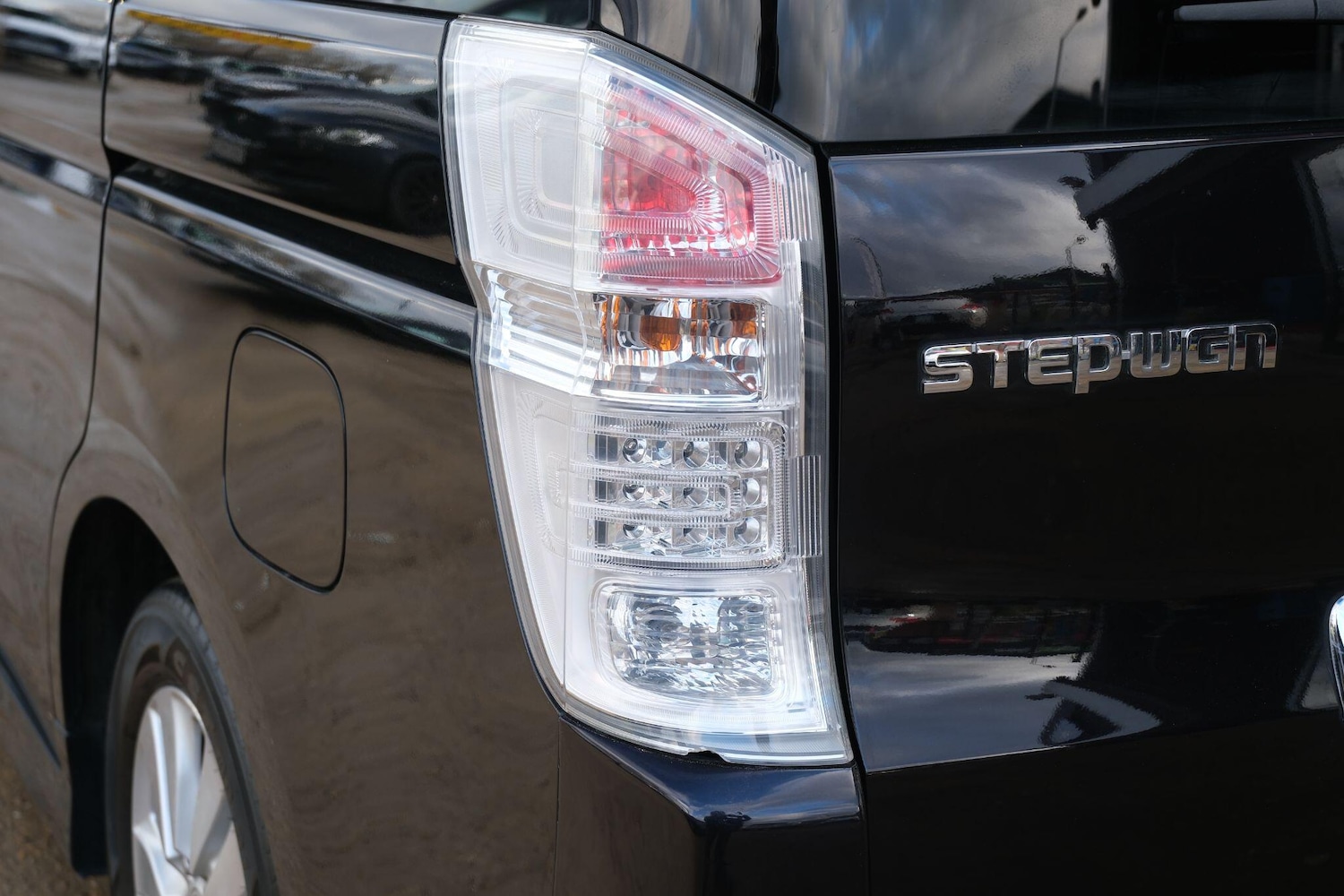 Used Honda Stepwagon for sale - 77266654: Photo 69