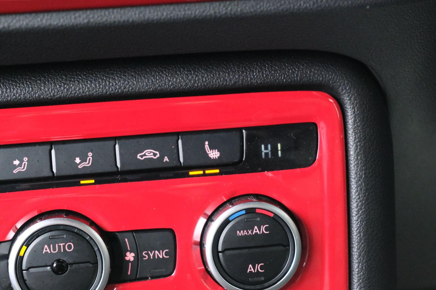 Used Volkswagen Beetle for sale - 76855632: Photo 28