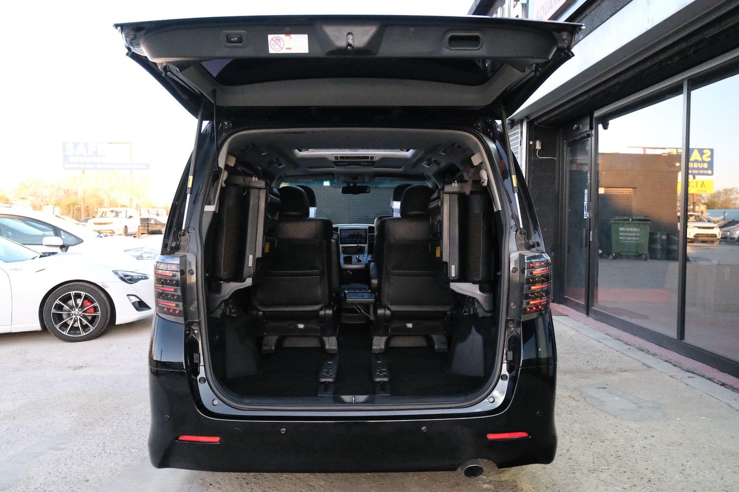 Used Toyota Vellfire 2026 for sale - 77982354: Photo 80