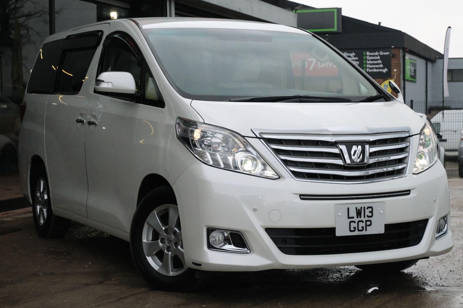 Used Toyota Alphard 2026 for sale - 77376839: Photo 1