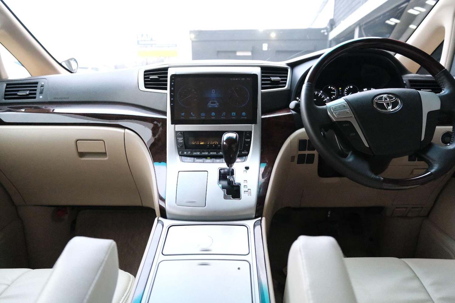 Used Toyota Alphard 2026 for sale - 77376839: Photo 15