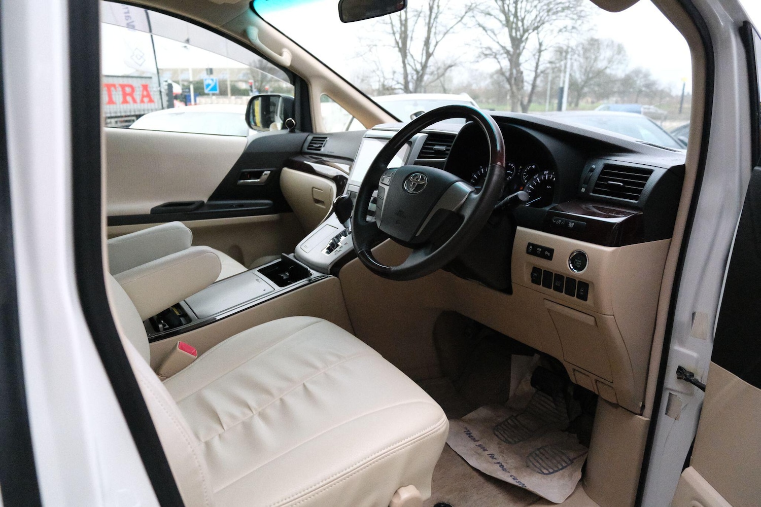 Used Toyota Alphard 2026 for sale - 77376839: Photo 16