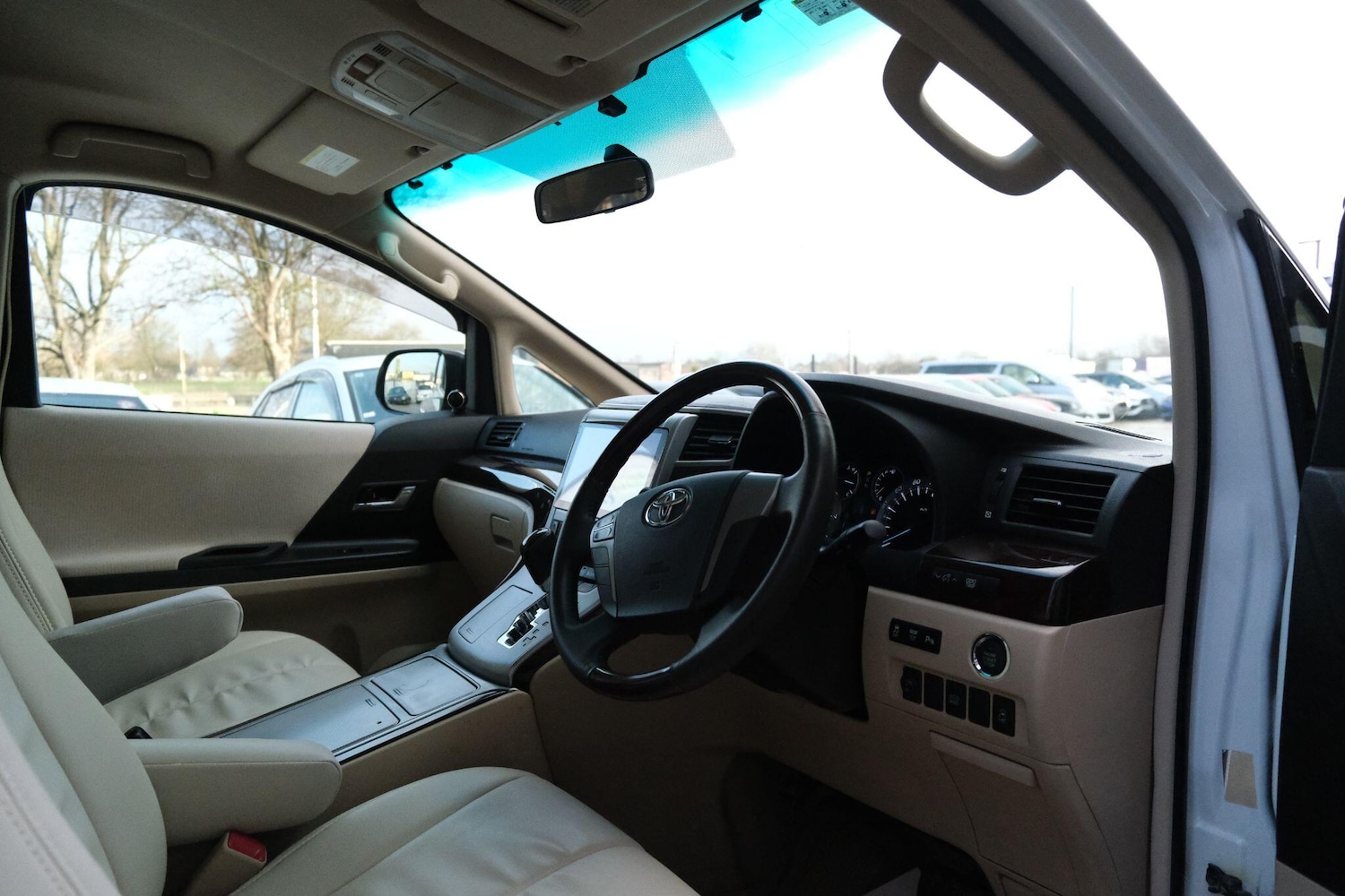 Used Toyota Alphard 2026 for sale - 77376839: Photo 17