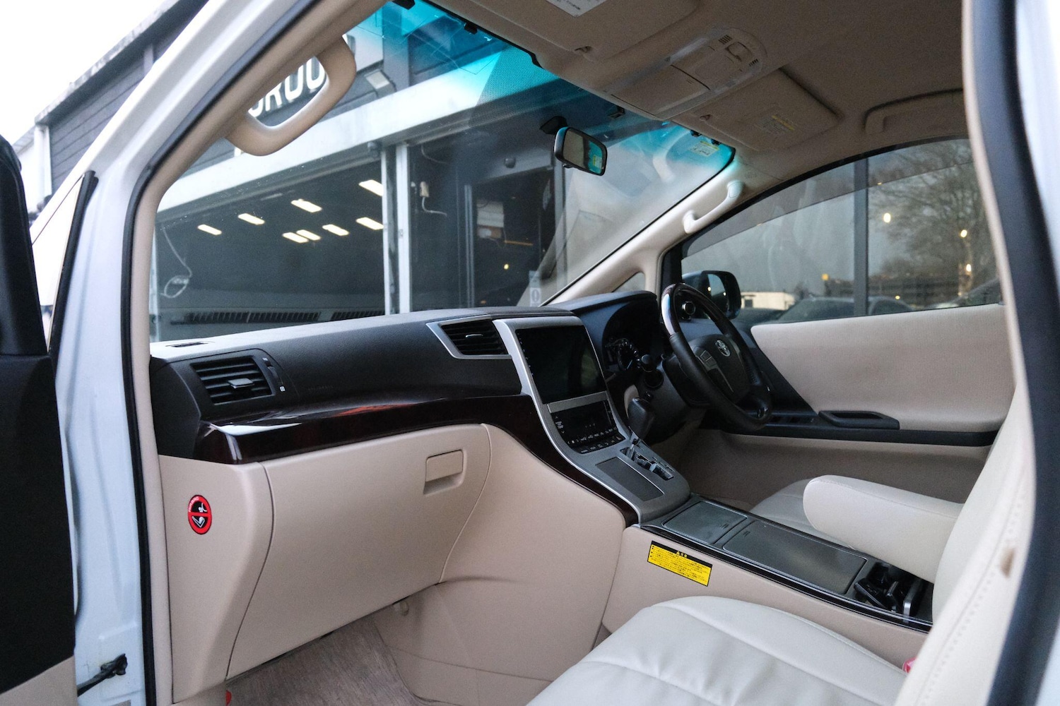 Used Toyota Alphard 2026 for sale - 77376839: Photo 18