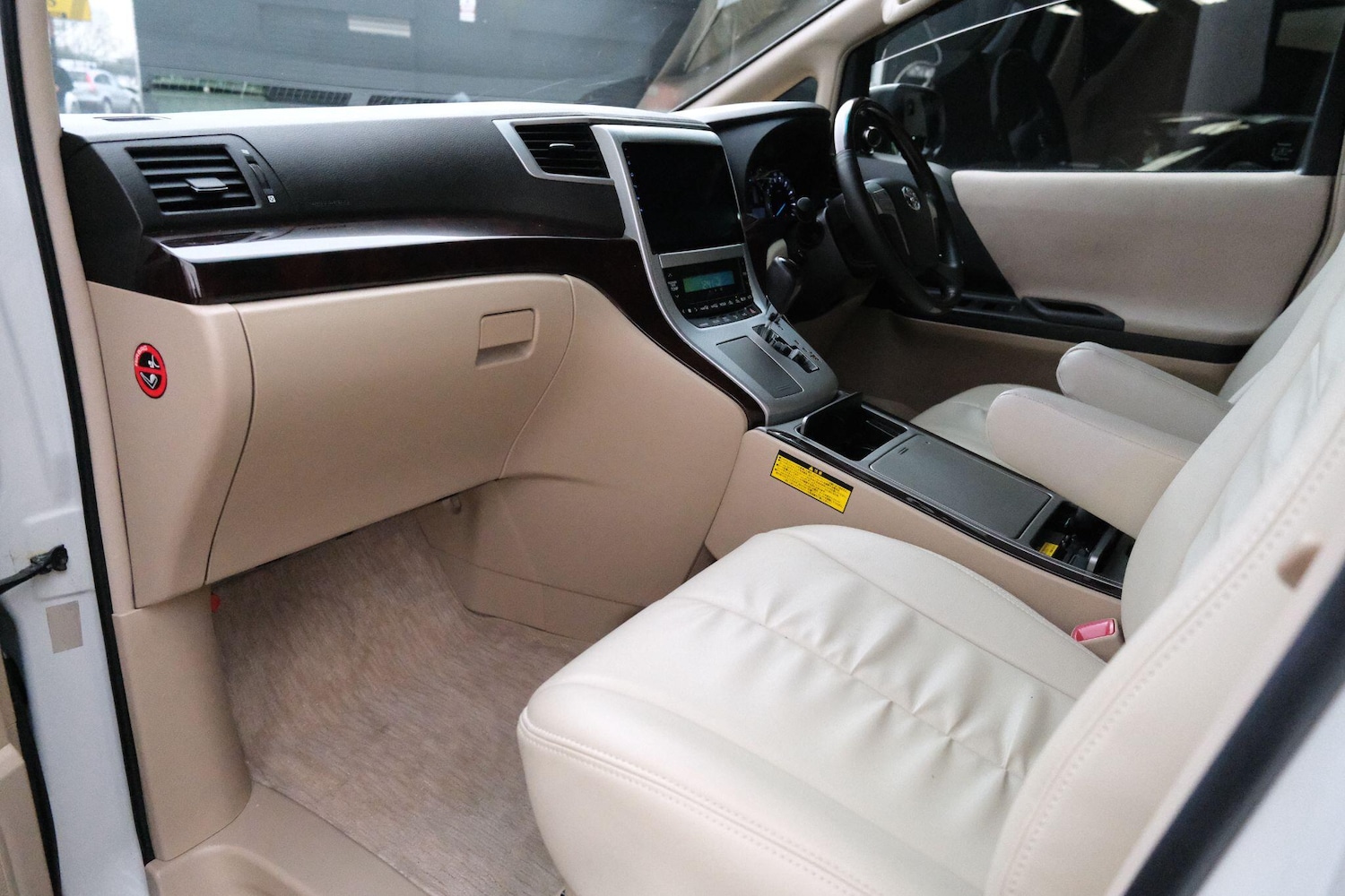 Used Toyota Alphard 2026 for sale - 77376839: Photo 22