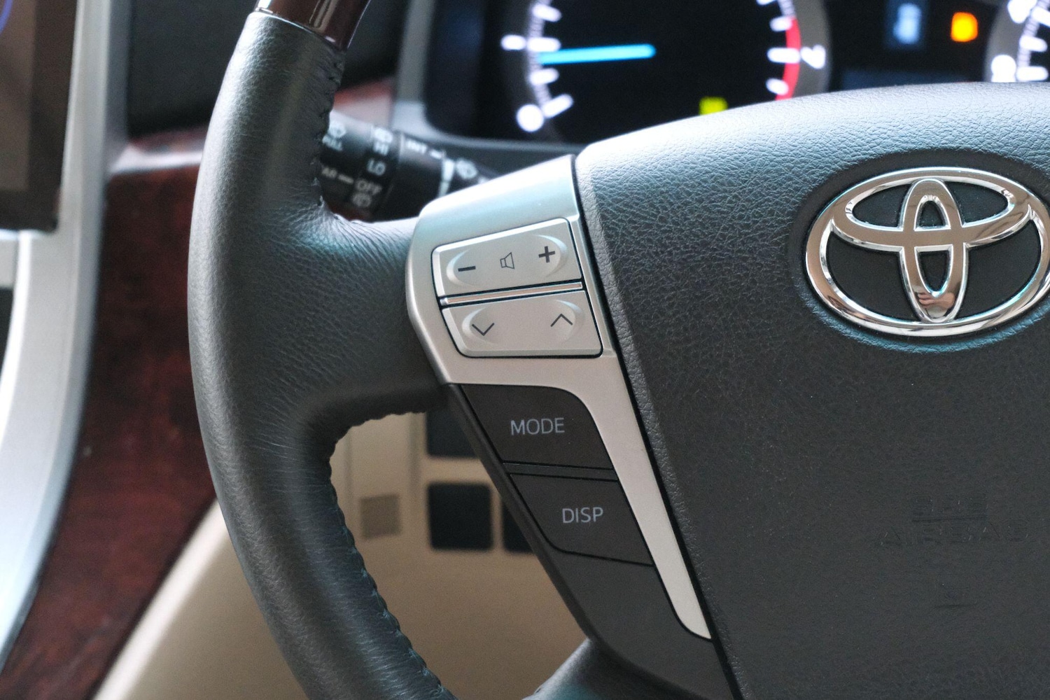 Used Toyota Alphard 2026 for sale - 77376839: Photo 24