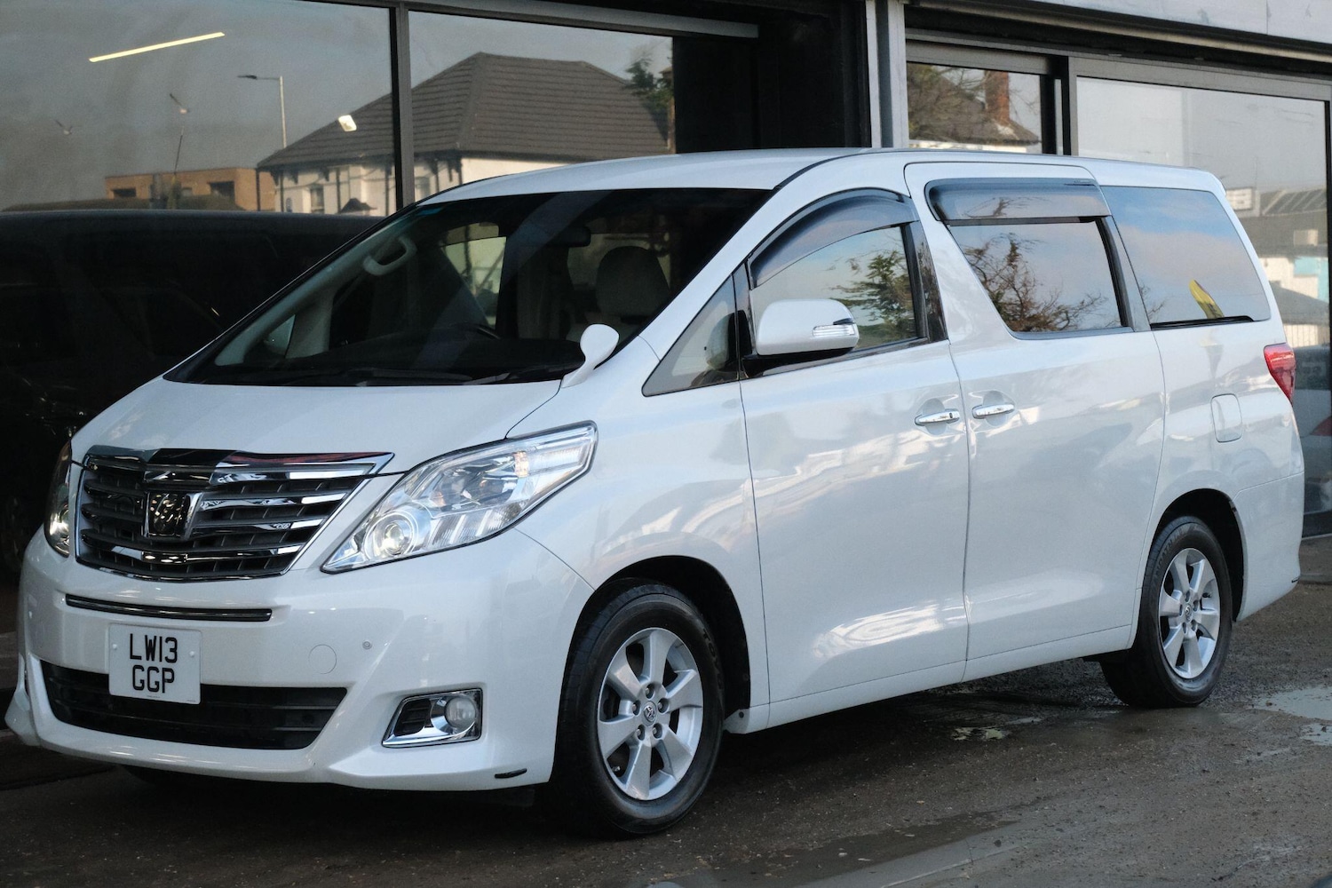 Used Toyota Alphard 2026 for sale - 77376839: Photo 3