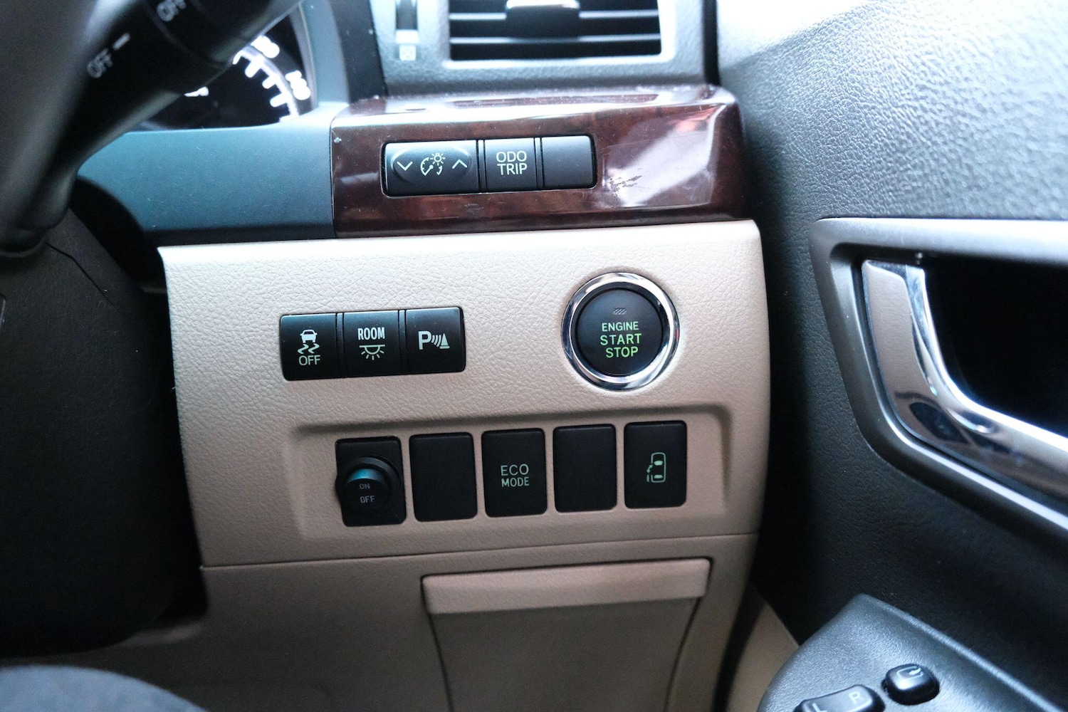 Used Toyota Alphard 2026 for sale - 77376839: Photo 38