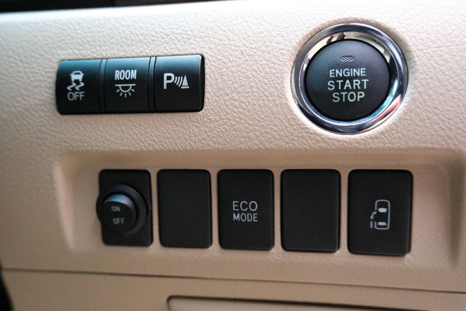 Used Toyota Alphard 2026 for sale - 77376839: Photo 45