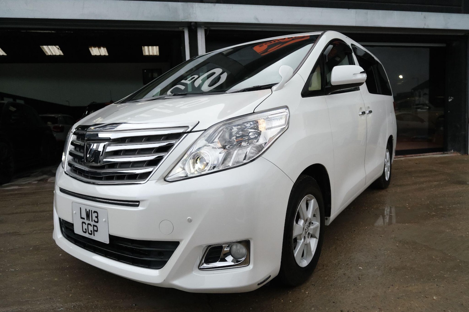 Used Toyota Alphard 2026 for sale - 77376839: Photo 5