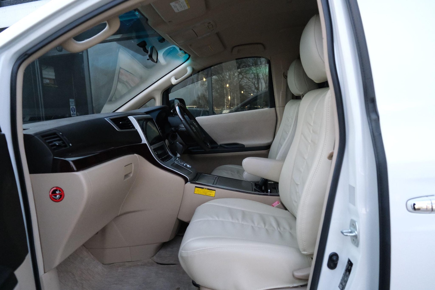 Used Toyota Alphard 2026 for sale - 77376839: Photo 65