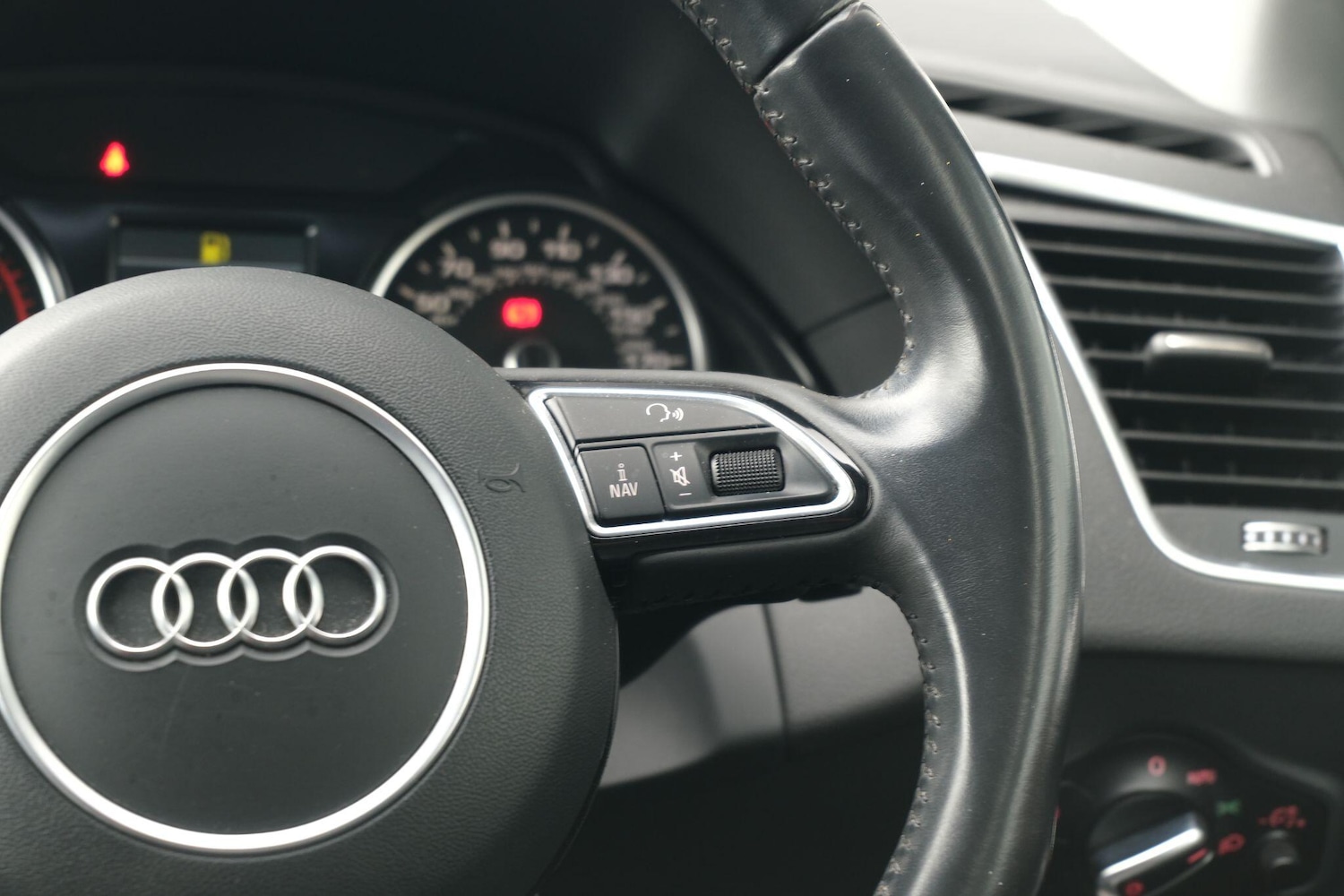 Used Audi Q5 for sale - 77882672: Photo 59