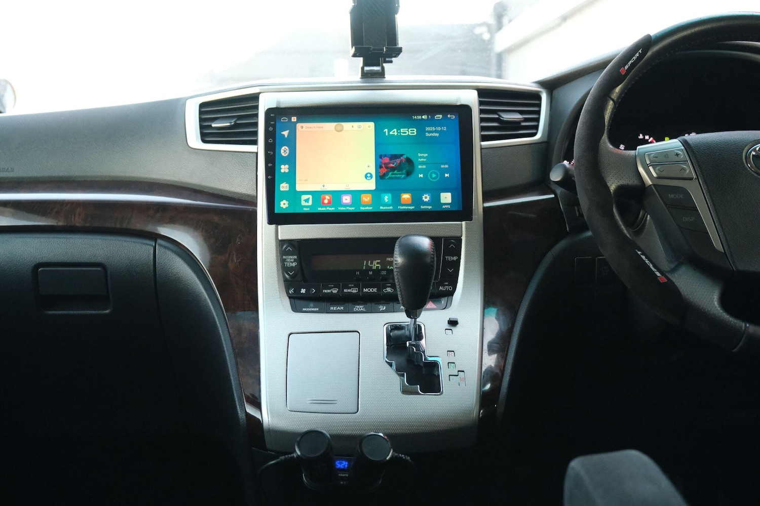 Used Toyota Vellfire 2025 for sale - 76020210: Photo 18