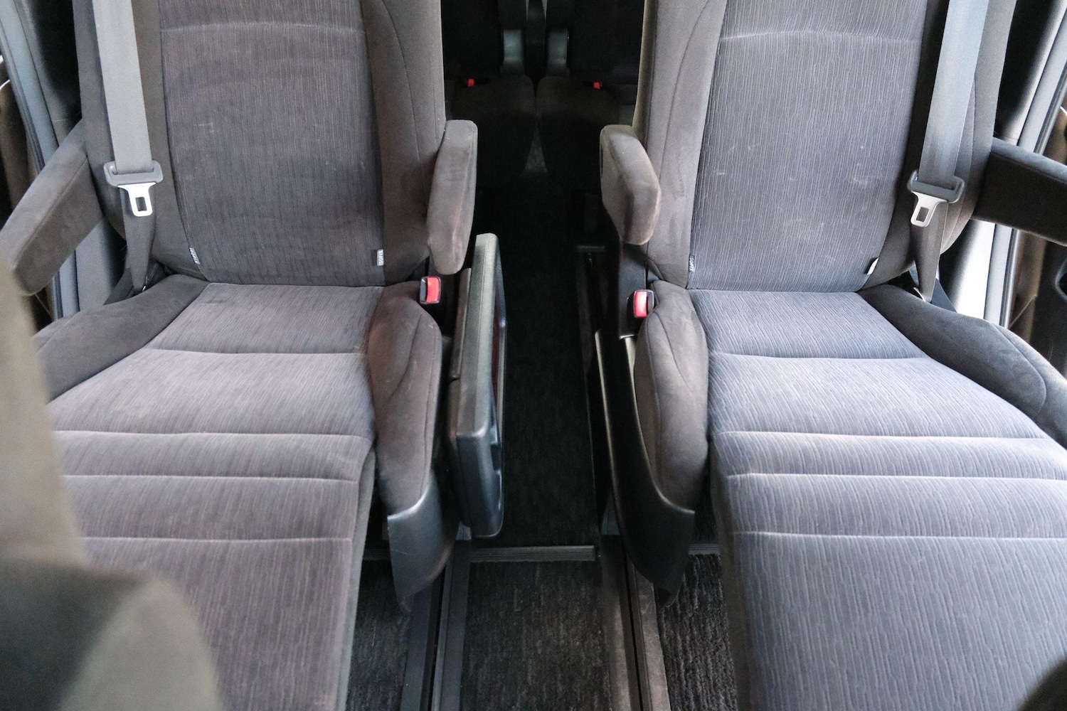 Used Toyota Vellfire 2025 for sale - 76020210: Photo 31