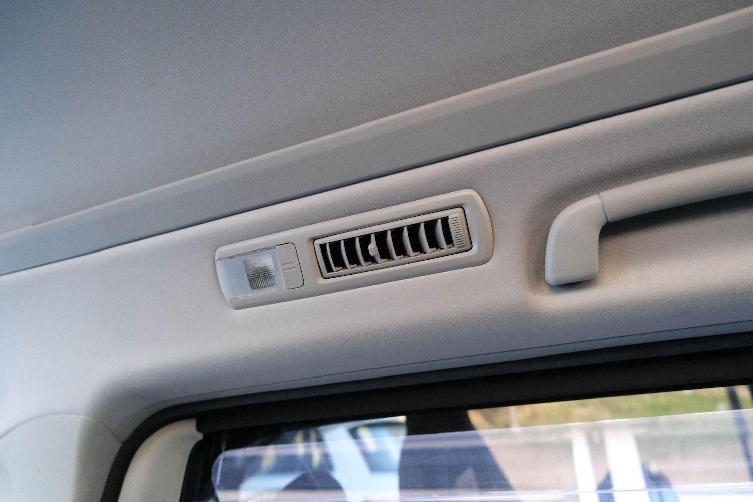 Used Toyota Vellfire 2025 for sale - 76020210: Photo 38