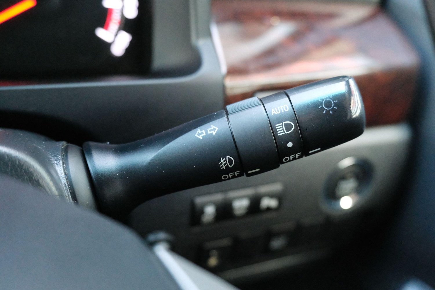 Used Toyota Vellfire 2025 for sale - 76020210: Photo 47